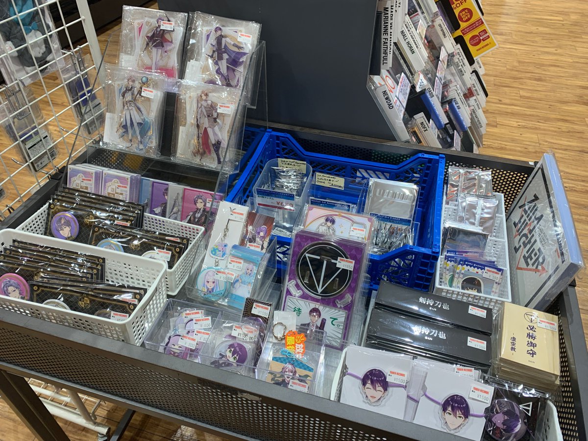 にじさんじ 🌈🕒】 ／ 公式グッズ好評発売中📢 当店も取扱い店舗です