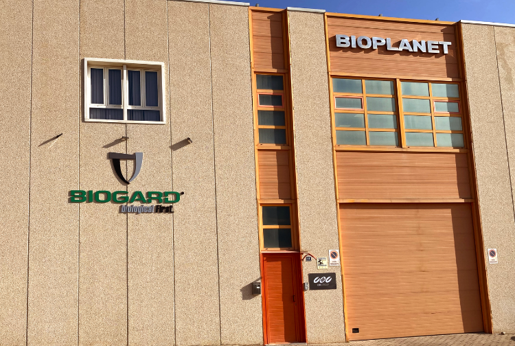 Biogard_Spain's tweet photo. 𝐁𝐢𝐨𝐠𝐚𝐫𝐝® 𝐚𝐦𝐩𝐥𝐢́𝐚 𝐬𝐮 𝐜𝐚𝐭𝐚́𝐥𝐨𝐠𝐨 𝐝𝐞 𝐩𝐫𝐨𝐝𝐮𝐜𝐭𝐨𝐬 𝐜𝐨𝐧 𝐥𝐚 𝐢𝐧𝐜𝐨𝐫𝐩𝐨𝐫𝐚𝐜𝐢𝐨́𝐧 𝐝𝐞 𝐁𝐢𝐨𝐩𝐥𝐚𝐧𝐞𝐭 𝐚𝐥 𝐠𝐫𝐮𝐩𝐨 𝐂𝐁𝐂.
Más Información: https://t.co/HvehsjFx1f
#Biogard #Bioplanet #ControlBiologico https://t.co/Kb1RbmWT13