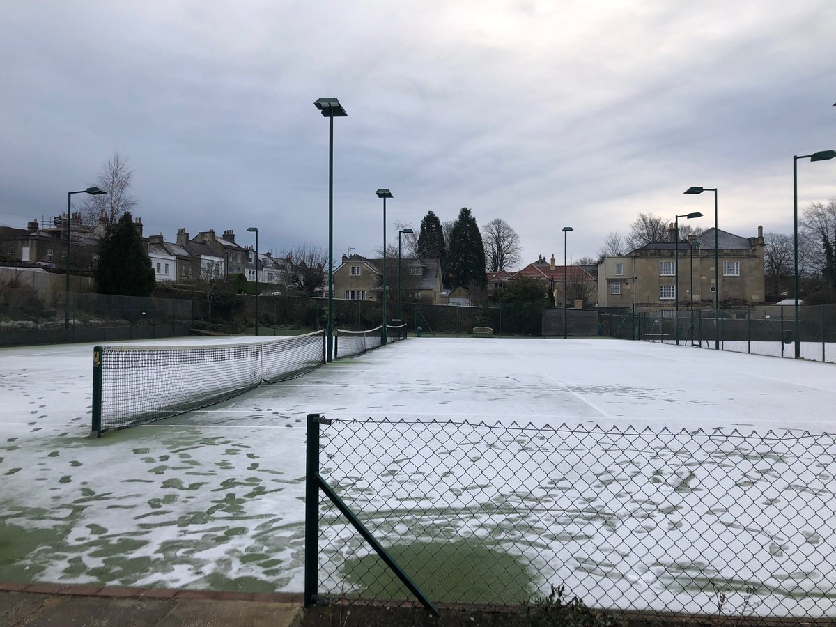 9:00am - All courts unplayable due to snow and ice. Next update at 12 noon.