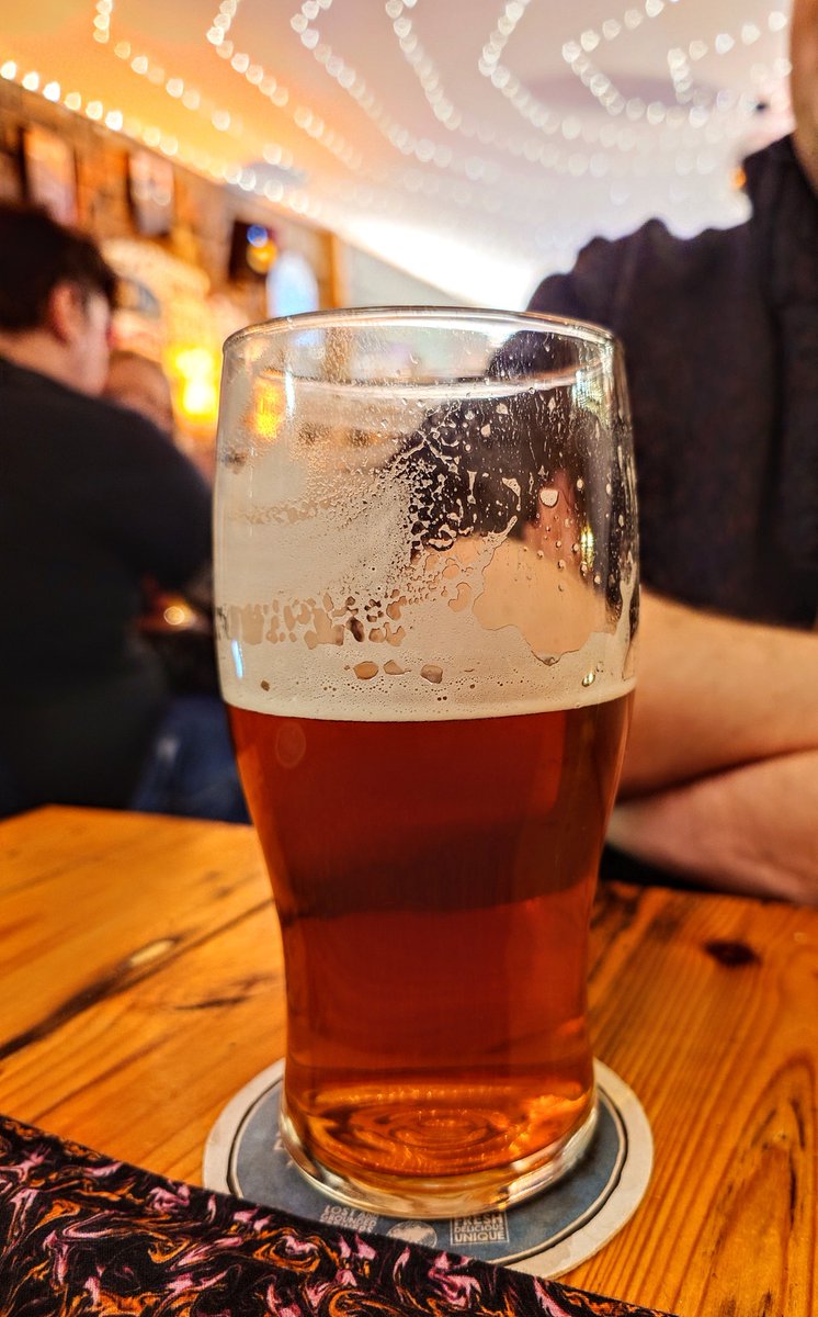 Another fantastic pint of Bitter at The Last Resort.

Hedley Hope - Durham Brewery.

#Pub
#Beer
#Heaton
#Newcastle
#Durham