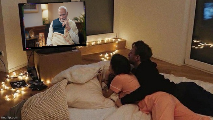 adii_kris's tweet image. me and who