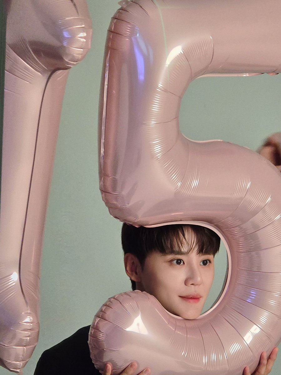 [NOTICE] 김준수 뮤지컬 데뷔 15주년 팬미팅 ‘KIM JUN SU Village 15’ 시야방해석 오픈 공지

✨🎟️ ✨𝟮𝟬𝟮𝟱.𝟬𝟭.𝟭𝟯 (𝗠𝗢𝗡) 𝟮𝟬:𝟬𝟬 (𝗞𝗦𝗧)
➫ weverse.io/kimjunsu/notic…

#KIMJUNSU #金俊秀 #XIA 
#XIA준수 #ジュンス #뮤지컬배우
#15thAnniversary #Fanmeeting
#PALMTREEISLAND