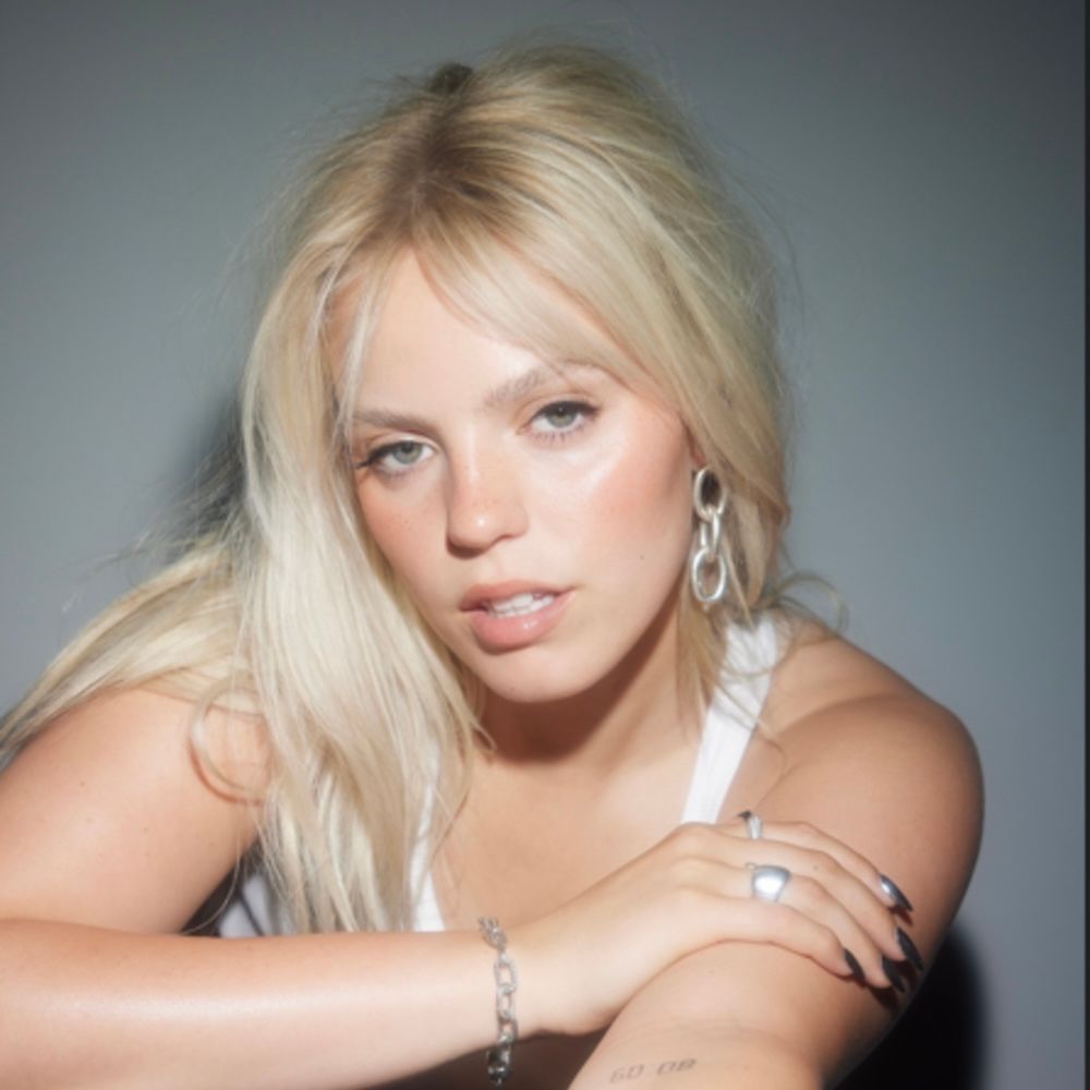 Pop Crave tweet media