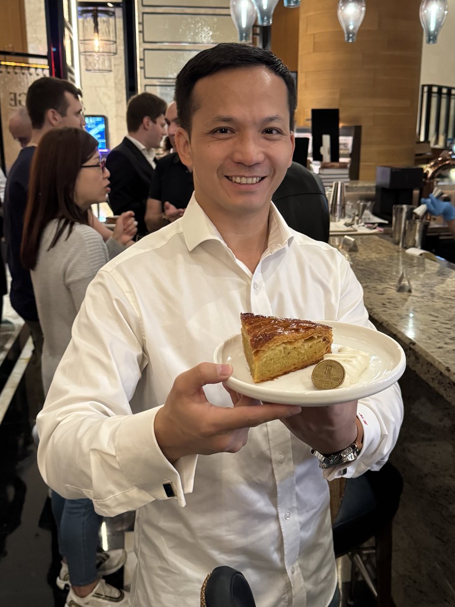MarcGuyon's tweet photo. Excellente galette.
Testée et approuvée 😋👌✅
#HongKong #GaletteDesRois #KingsCake https://t.co/pabdZHjO8g