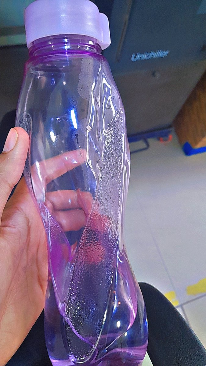 hashimk20393894's tweet image. : Not all bottles are made to handle hot water! Tried to fill mine with hot water from the office dispenser, and now it looks like modern art. Stay warm, but choose wisely! #WinterDiaries #OfficeLife&quot;