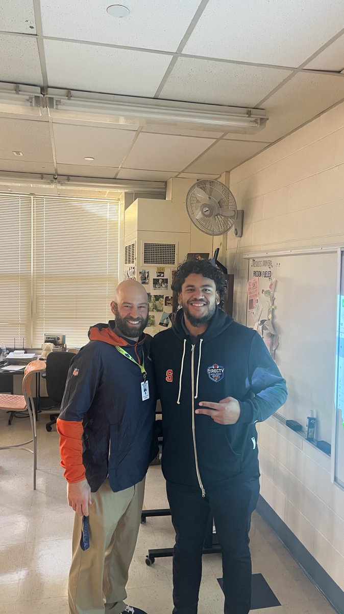 <a href="/Enriquecruzz1/">Enrique Cruz Jr</a> in the building today! MtC 
<a href="/CuseFootball/">Syracuse Football</a>