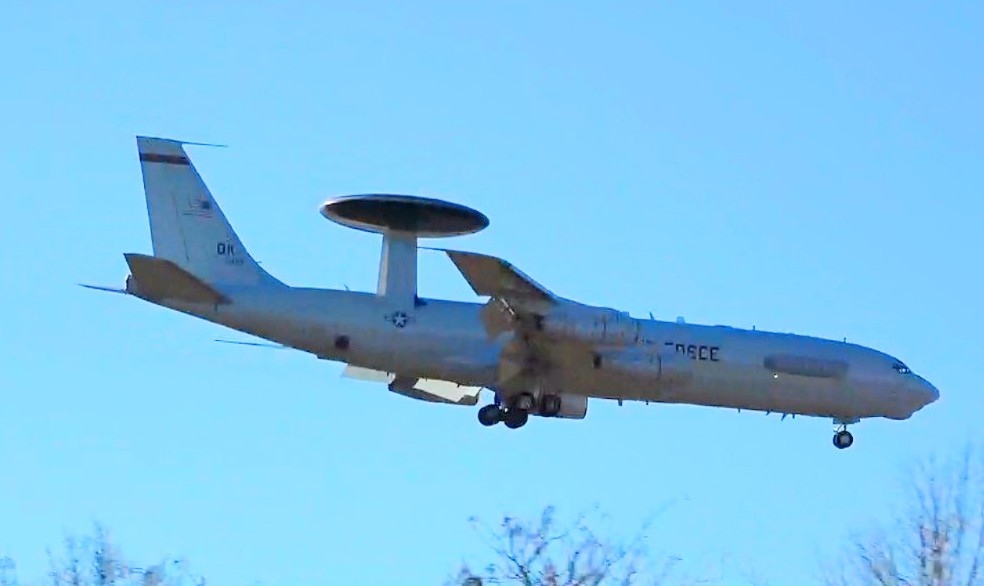 1091basser's tweet image. RONIN07
U.S AIR FORCE
E-3G Sentry
80-0137  &apos;OK&apos;
YOKOTA A.B  RW36↘
#横田基地
#E3D