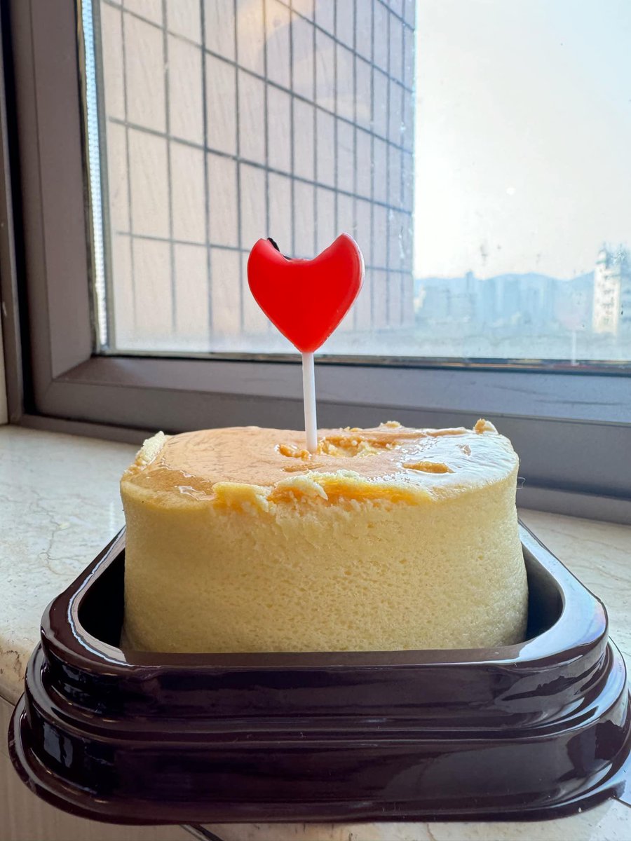 แมว โมโห tweet media