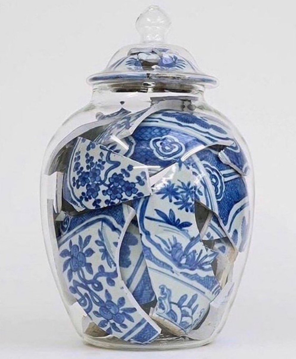 Vielleicht sollten Politiker weniger Energie dafür verschwenden, einen Schuldigen zu suchen. Sondern um Lösungen für Probleme zu finden.