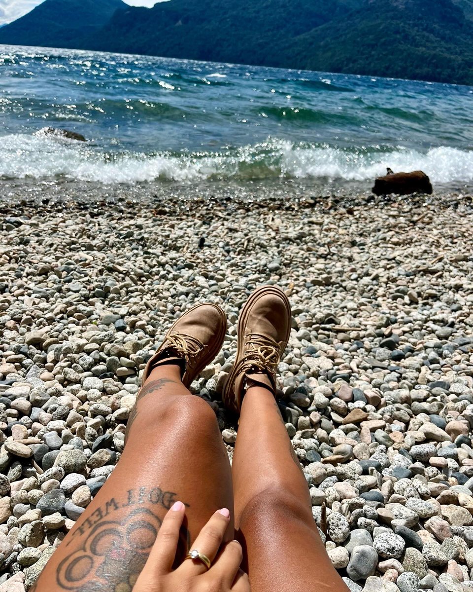 IsaaFlick's tweet image. nature recharges me