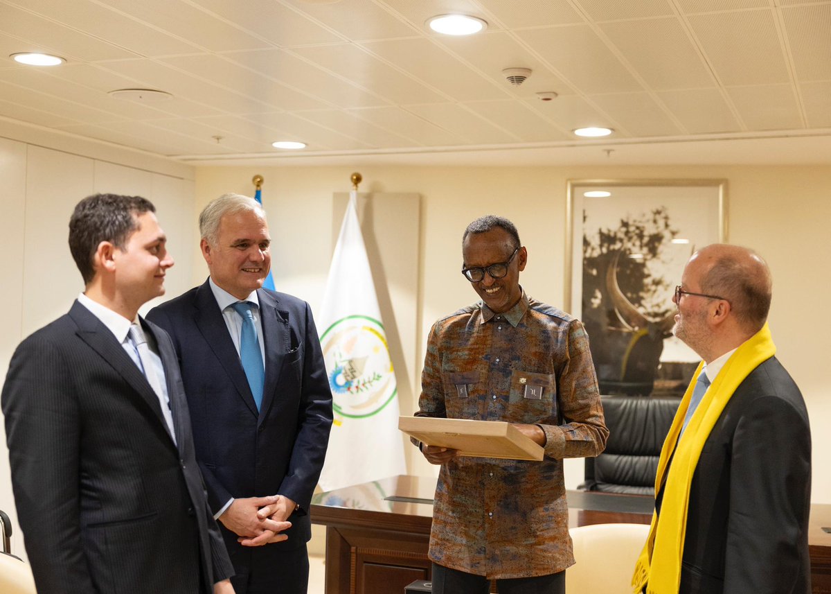 President Kagame met with Stefan Oelrich, CEO of Bayer Pharmaceuticals <a href="/BayerPharma/">Bayer | Pharmaceuticals</a> and Dr. Shaheer Bardissi, CEO of Minapharm Pharmaceuticals to discuss advanced pharmaceutical production investments to expand access and quality in Africa.