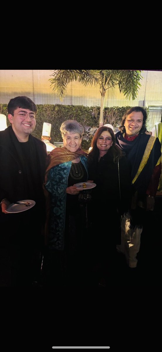 A dazzling preview of18th edition of world renowned ⁦<a href="/JaipurLitFest/">jaipurlitfest</a>⁩ at ⁦<a href="/TheLeelaHotels/">The Leela Palaces, Hotels and Resorts</a>⁩ Delhi.
Congratulations ⁦<a href="/SanjoyRoyTWA/">Sanjoy K Roy</a>⁩ ⁦<a href="/DalrympleWill/">William Dalrymple</a>⁩ ⁦<a href="/NamitaGokhale_/">Namita Gokhale</a>⁩ ⁦<a href="/TeamworkArts/">Teamwork Arts</a>⁩ 
Let the show begin
⁦@FForward2024⁩ sorry took your pic :)