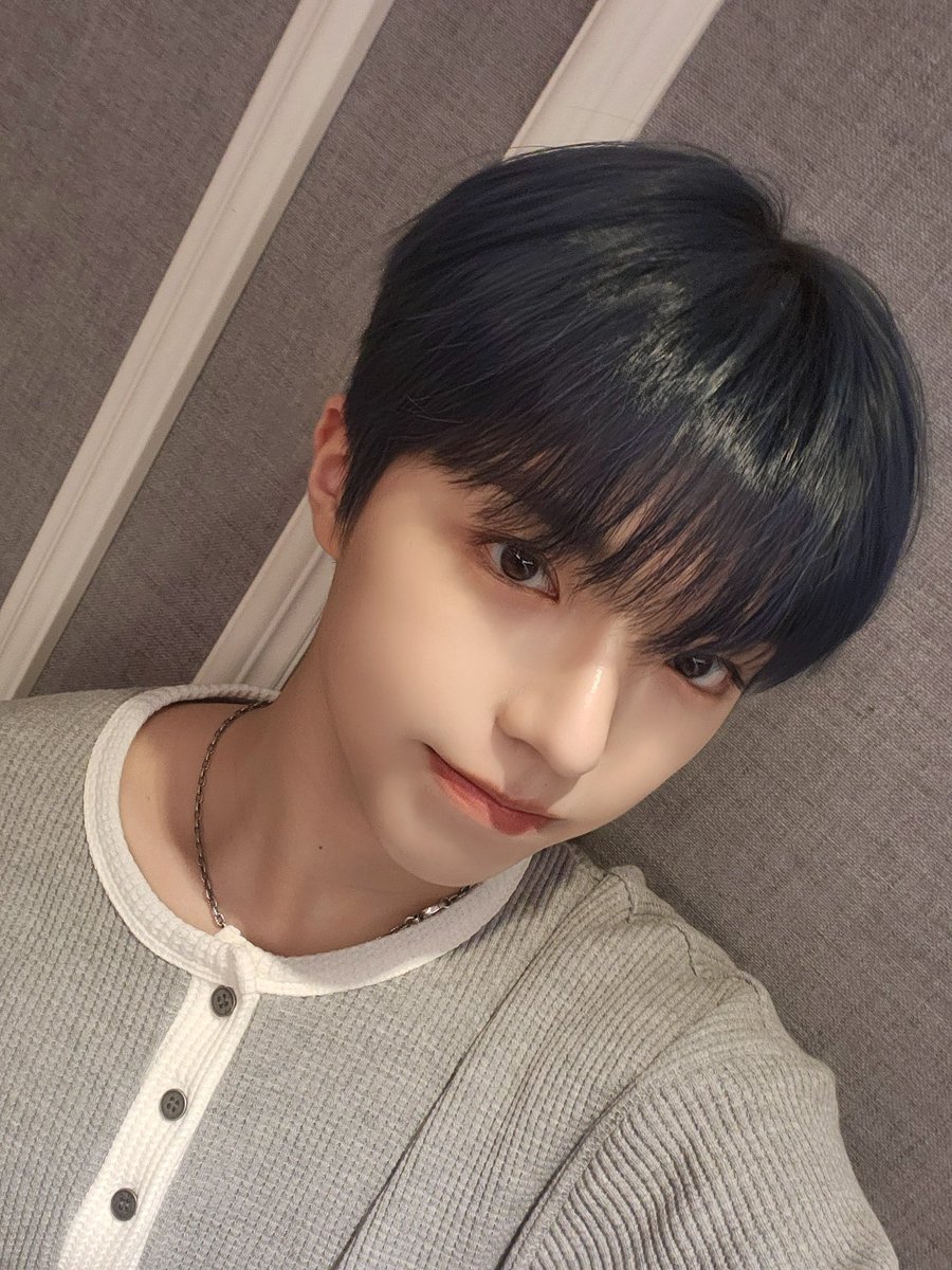 at_ALL_H_OURS's tweet photo. [#온]
돌잔치에는 떡이지🐥😋✨

#ALL_H_OURS #올아워즈 #オールアワーズ 
#ON_N #온 #オン https://t.co/m1HwZUczER