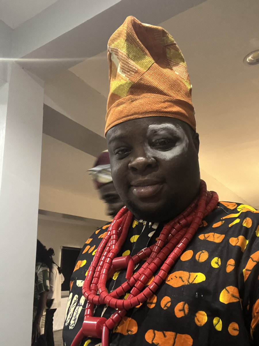 official_pell's tweet image. Feminist but na MASTER degree you wan collect 🌝