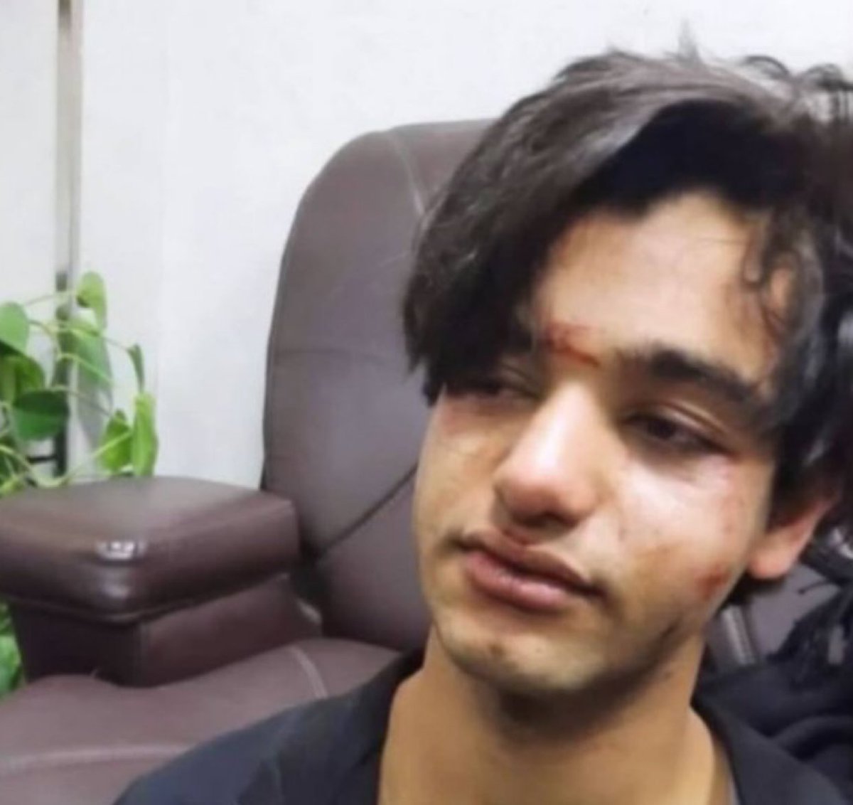 dbss1_'s tweet image. والله حلو، مبين هنا هي مصورته