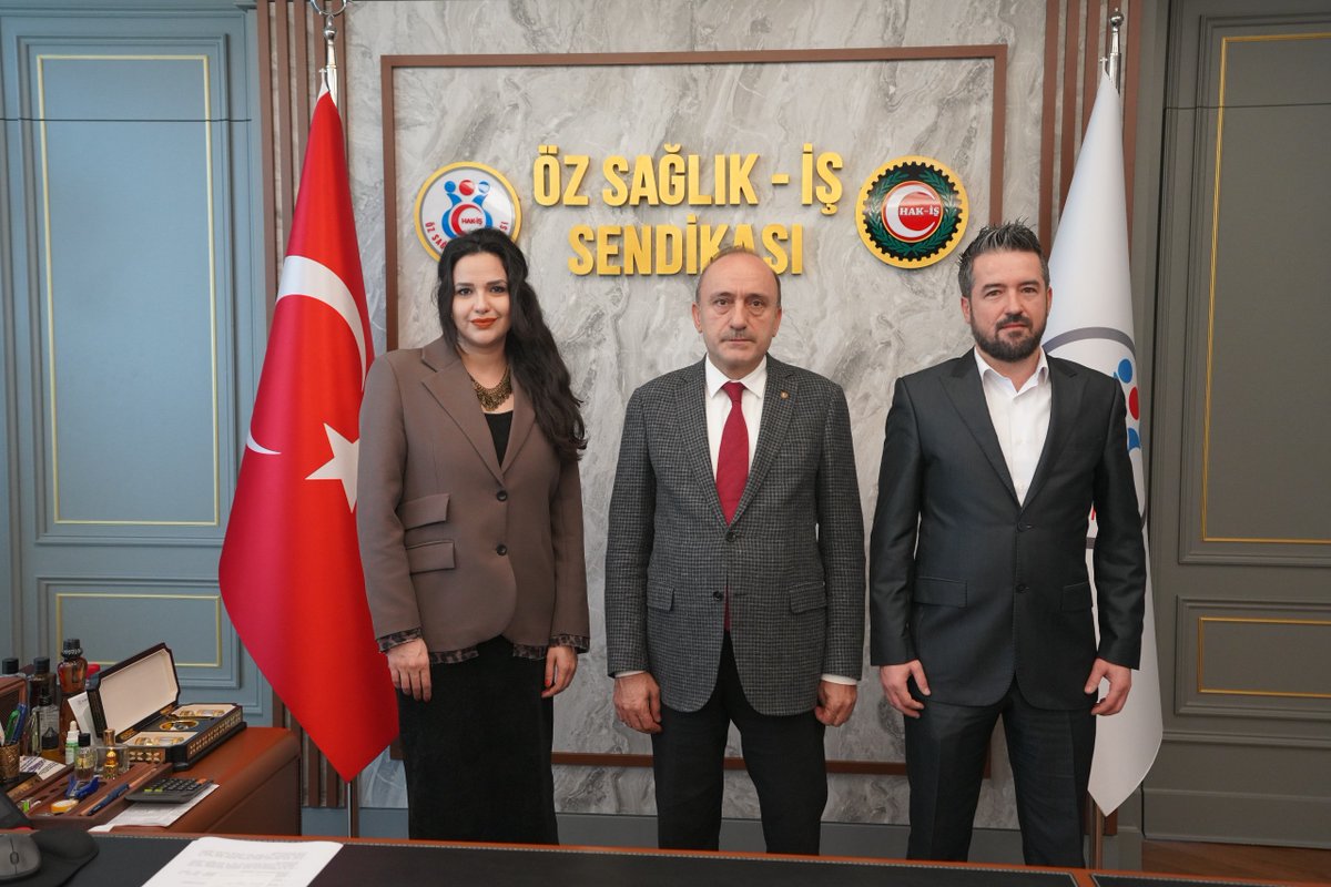 HBYS-DERNEĞİ’NDEN GENEL BAŞKAN SERT’E ZİYARET

HBYS-DER(Kamu Hastaneleri Bilgi Yönetim Sistemi Çalışanları Derneği)Yönetim Kurulu Başkanı Funda Musaoğlu Kaya, Başkan Yardımcısı Tamer Kızılgün Genel Başkanımız Devlet Sert’i ziyaret ettiler.

⬇
ozsaglikis.org/2025/01/10/hby…