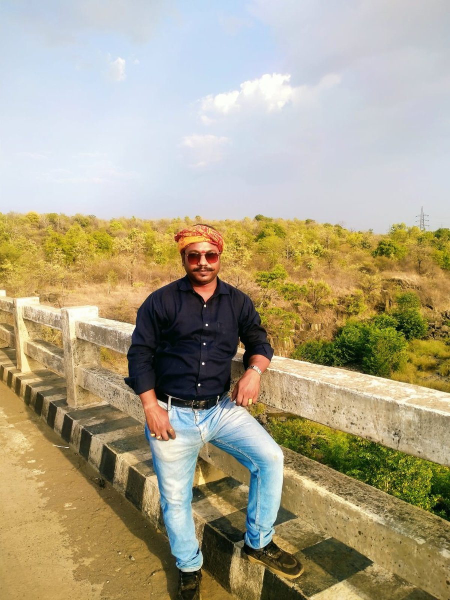 Ashish_HG's tweet photo. News24, भोपाल के जनर्लिस्ट श्री शिखिल ब्यौहार को जन्मदिवस की हार्दिक बधाई एवं शुभकामनाएं।

मैं भोजेश्वर महादेव से आपके सफल, सुदीर्घ एवं सुयशपूर्ण जीवन की मंगलकामना करता हूँ। https://t.co/fDaxSCQsBo