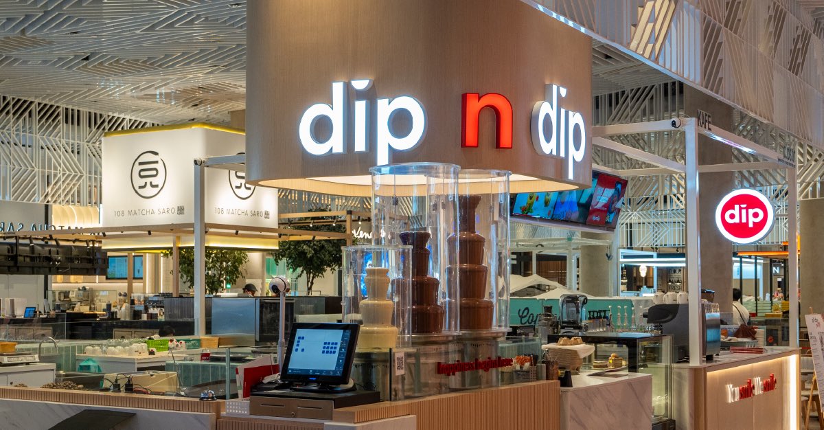 Orang berniaga dalam mall habis setengah juta setup kedai pun letak harga mesra B40 &amp; M40.

RM60 tu boleh lah 2 orang makan kt sini dengan puas.

Siap ada aircond lagi.

Food Festival adalah property event je 
Cara organizer kayakan diri buat duit atas sewa atas sewa.