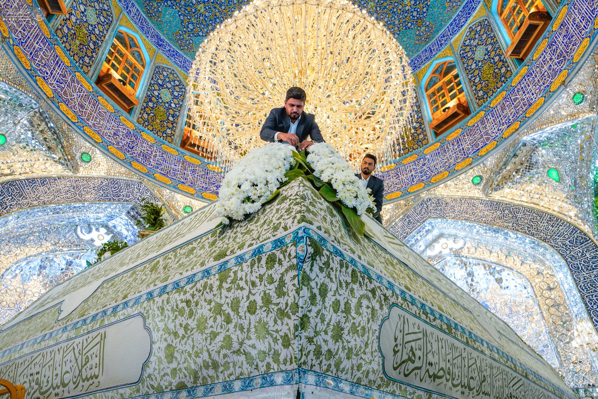 imamalinet's tweet photo. ضريح إمام المتقين المولى أمير المؤمنين(عليه السلام) يتكلَّل بورد ولادته العطرة وينشر عبيره لمحبِّيه ومواليه
#وليد_الكعبة https://t.co/y9rmzMNnmn