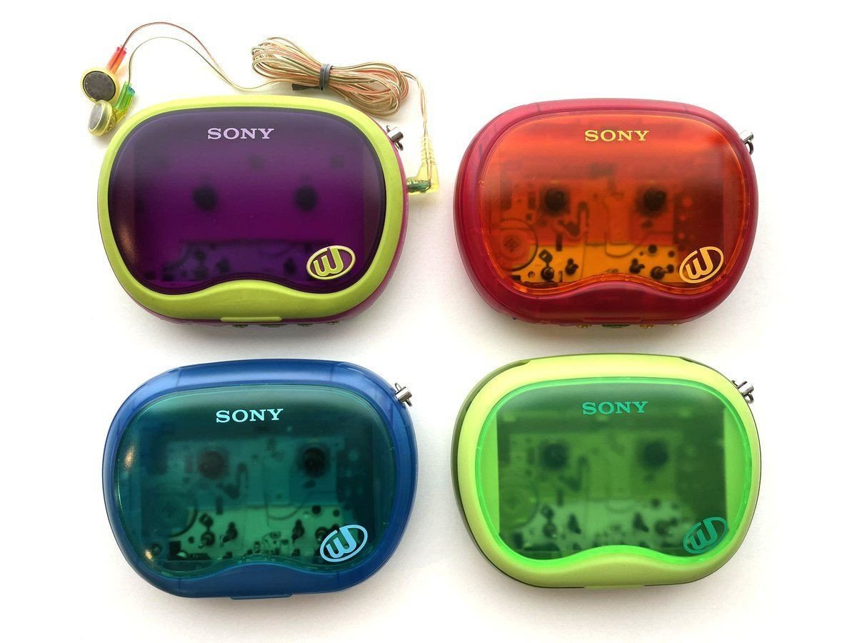 ObsoleteSony's tweet photo. 1997 Sony Beans 🫘 https://t.co/L7aTHSwOcr