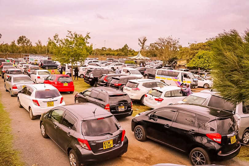 KabaKenya's tweet photo. WEEKEND ALERT!
Gear up for the ultimate Car Bazaar experience this Sunday at Jamhuri Show Grounds!
Buyers: Discover your dream car at unbeatable deals.
Sellers: Find serious buyers ready to make a deal.

#carbazaar https://t.co/PYhTkOp4EL