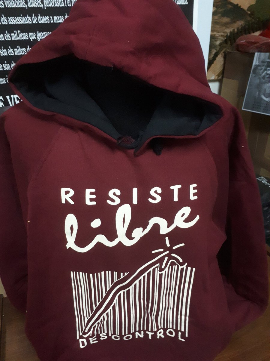 kamilosetas's tweet photo. Sudaderas "incodificadas" #Resistencia #sincodigo #libre #sudaderas #dessuadores https://t.co/nEAXxE48tV