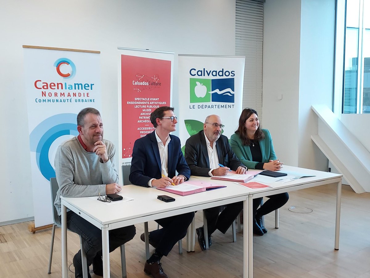 🍏🌊 Calvados Département ( parti sur Bluesky) (@calvadosdep) on Twitter photo Hier, Jean-Léonce Dupont, Président du <a href="/CalvadosDep/">( parti sur Bluesky) Calvados Département🍏🌊</a> et Nicolas Joyau, Président de la Communauté urbaine Caen la mer, ont signé le premier contrat de développement culturel de territoire entre le Département du #Calvados et <a href="/Caenlamer/">Caen la mer</a> 👉️fcld.ly/9yco0go Hier, Jean-Léonce Dupont, Président du <a href="/CalvadosDep/">( parti sur Bluesky) Calvados Département🍏🌊</a> et Nicolas Joyau, Président de la Communauté urbaine Caen la mer, ont signé le premier contrat de développement culturel de territoire entre le Département du #Calvados et <a href="/Caenlamer/">Caen la mer</a> 👉️fcld.ly/9yco0go