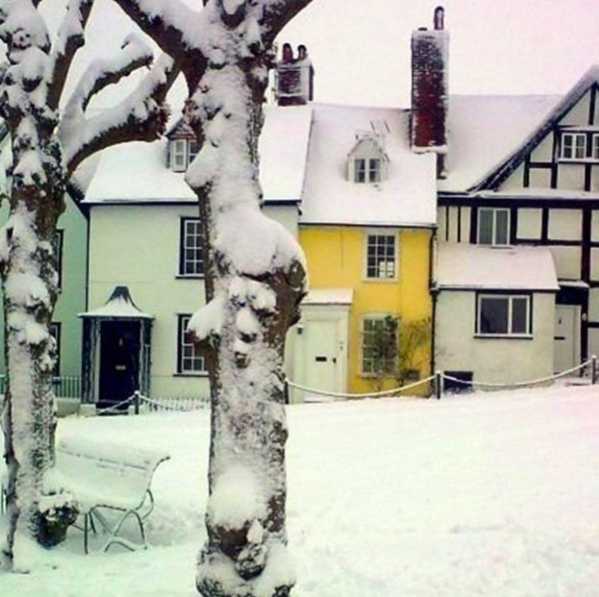 Marlborough &amp; Area Weekly News 
pennypost.org.uk/marlborough-we…

Our usual round-up of local news includes park run volunteers, scouting, home education, small grants, directing and a daily cold dip – plus discussions on a proposed one-way street in Marlborough.
#marlborough