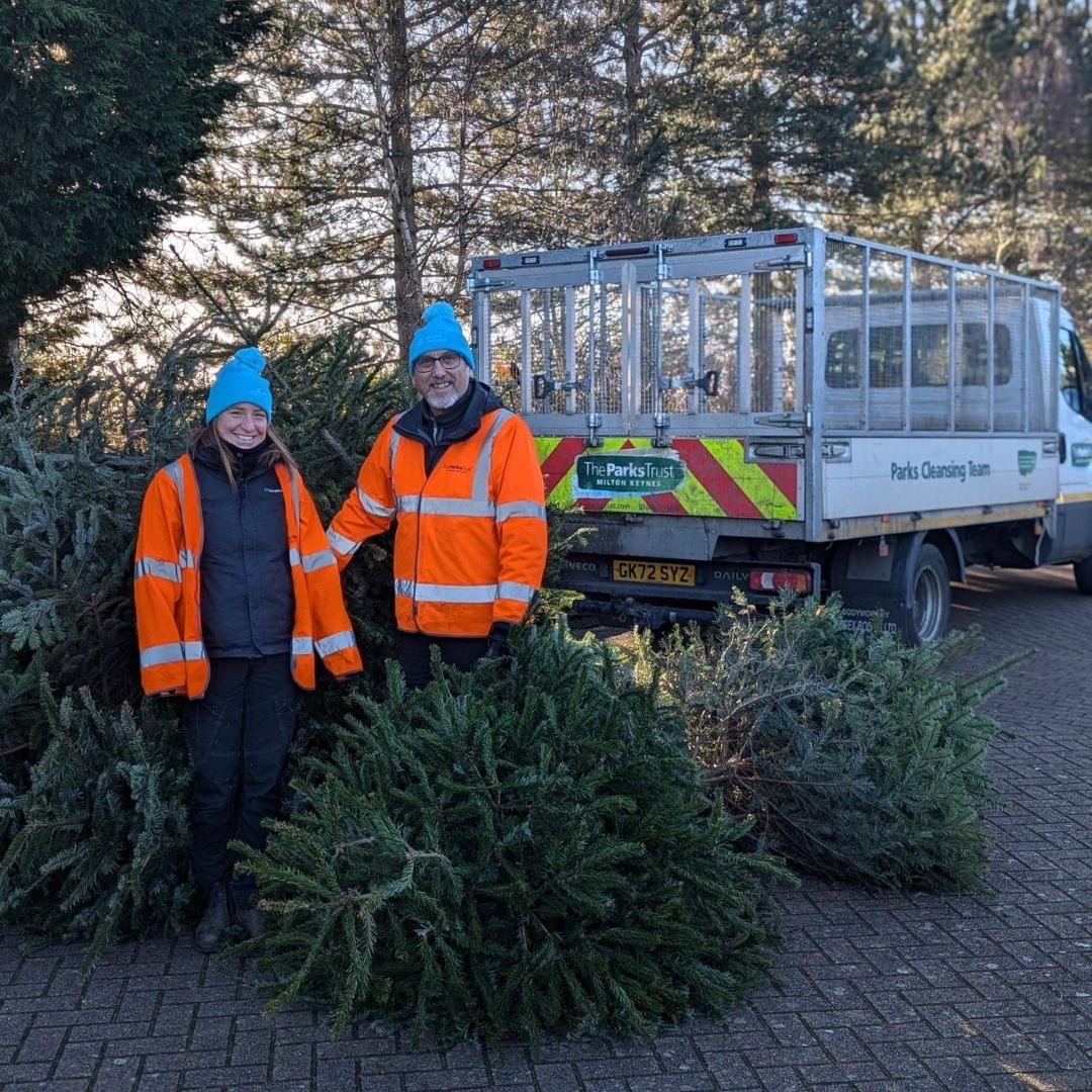 🎄 A Tree-rrific success!  Last weekend, we collected 1,700 trees and raised £25,000 for Willen Hospice! We simply couldn't have done it without sponsor @theeyeplaceopticians  <a href="/theparkstrust/">The Parks Trust</a> <a href="/Parkparish/">Campbell Park Parish Council</a>  MK <a href="/Simplevanhire/">Simple Van & Truck </a> <a href="/ExactScaffMK/">Exact Scaffolding MK Ltd.</a>  <a href="/BFSTowncouncil/">Bletchley & Fenny Stratford Town Council</a> <a href="/_SCECC/">Shenley Church End CC</a> and many more.