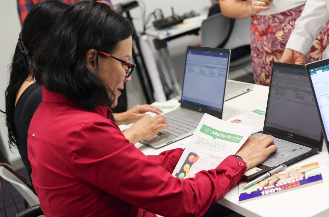 Alcalde de Armenia <a href="/jamespadillag/">James Padilla García</a> establece descuento por pronto pago del impuesto predial del 10%

acortar.link/j5JJqE