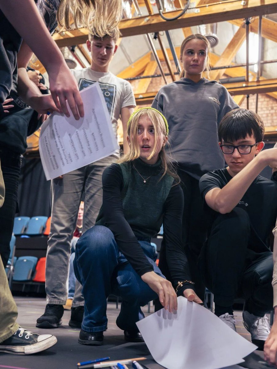 Get Into Theatre (@getintotheatre) on Twitter photo Take part in Our Show/Your Show, <a href="/TronTheatre/">TRON THEATRE</a>'s community theatre group for 14 to 17-year-olds.
📆20 January - 31 March
Find out more: buff.ly/42517oN Take part in Our Show/Your Show, <a href="/TronTheatre/">TRON THEATRE</a>'s community theatre group for 14 to 17-year-olds.
📆20 January - 31 March
Find out more: buff.ly/42517oN