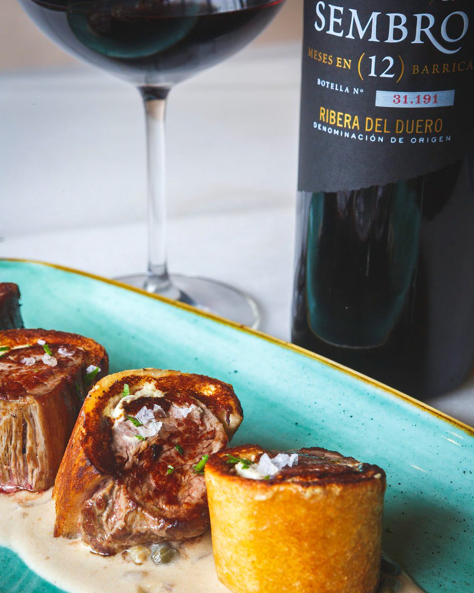 EL_LAUL's tweet image. Bienvenido 2025, nuestro 20 aniversario! Lo celebramos recordando un plato clásico por mes. Solo en Enero! Solomillo de Ternera en crocante de pan, queso y mostaza con salsa de alcaparras, del año 2014, que maridaremos con Sembro Especial! #ellaul #restaurantespuertodesantamaria