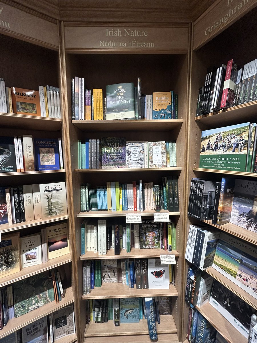 So cool to see my ‘Flora of County Monaghan’ book in the Irish Nature section of Hodges Figgis on Dawson Street in Dublin city centre, where I used to search for nature books as a teenager 😁