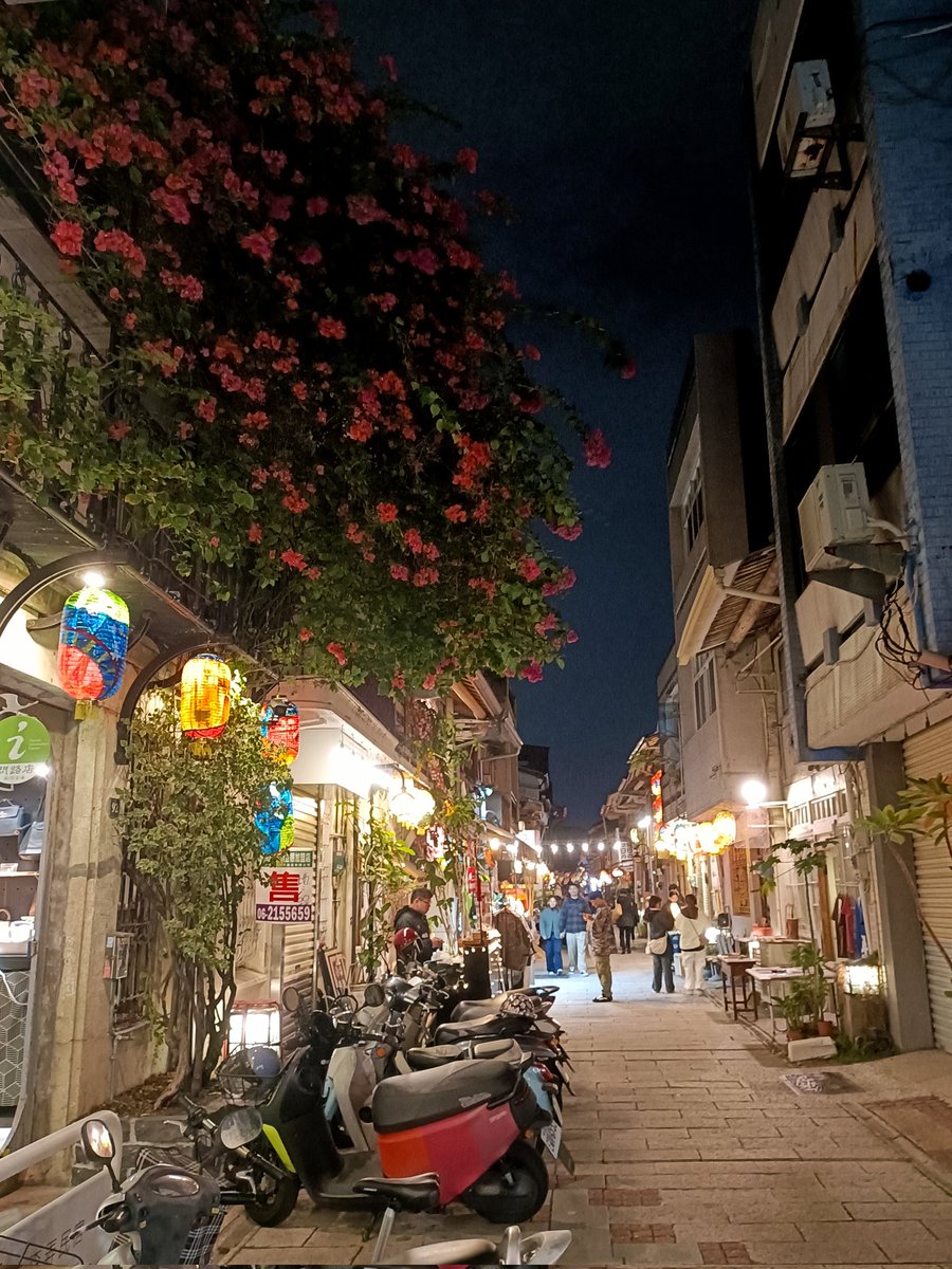 doseibubu's tweet photo. 台南なんかすごくいい
Tainan colors. https://t.co/uQPw5e2yc8