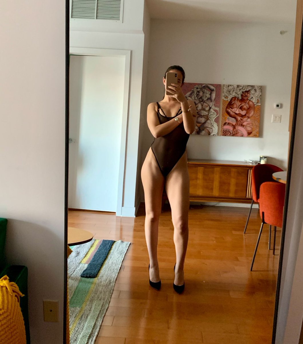 Never underestimate the power of a good bodysuit. 😉