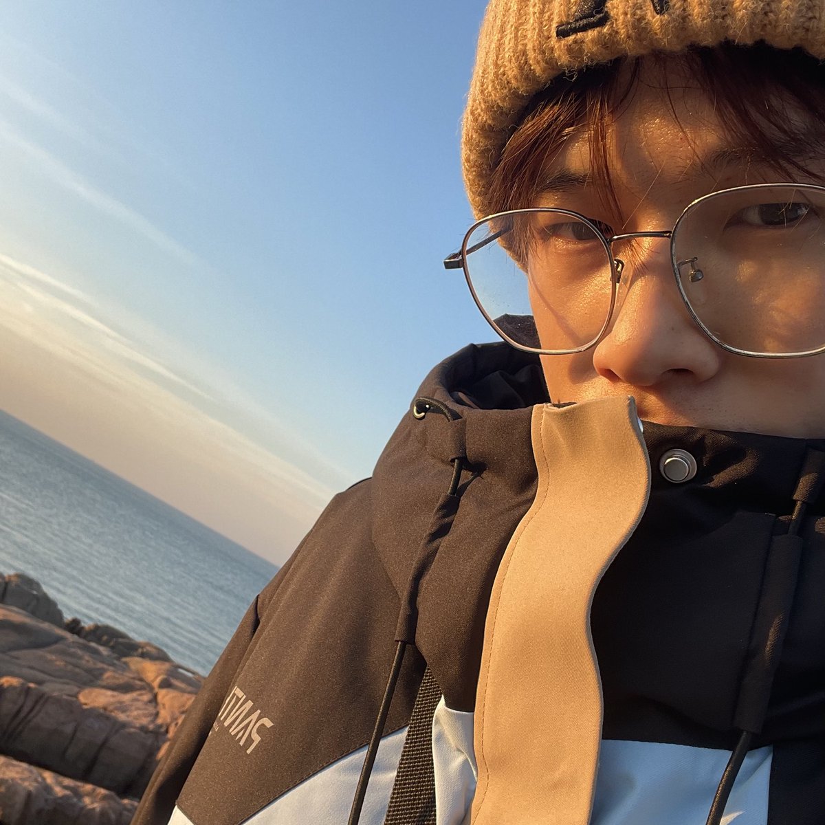 KLxiaochi's tweet photo. p1蓝圈里是我😁 https://t.co/gXsAni2sOi