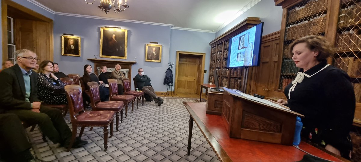 The Signet Library tweet media