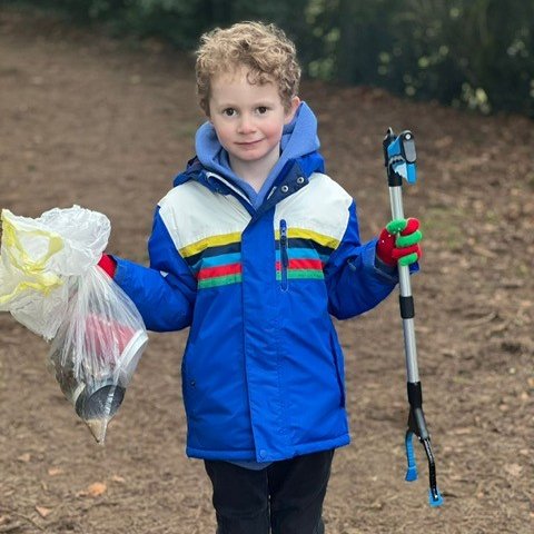 manorprep's tweet photo. Inspired by his involvement in Team Green, Eddie in Year 2, asked Father Christmas for a litter picker so that he could do his bit for the local community; we are pleased to see that he has been using it! Well done Eddie, great work!
#ManorPrep #IndependentSchool #TeamGreen https://t.co/YrCnw9grmD