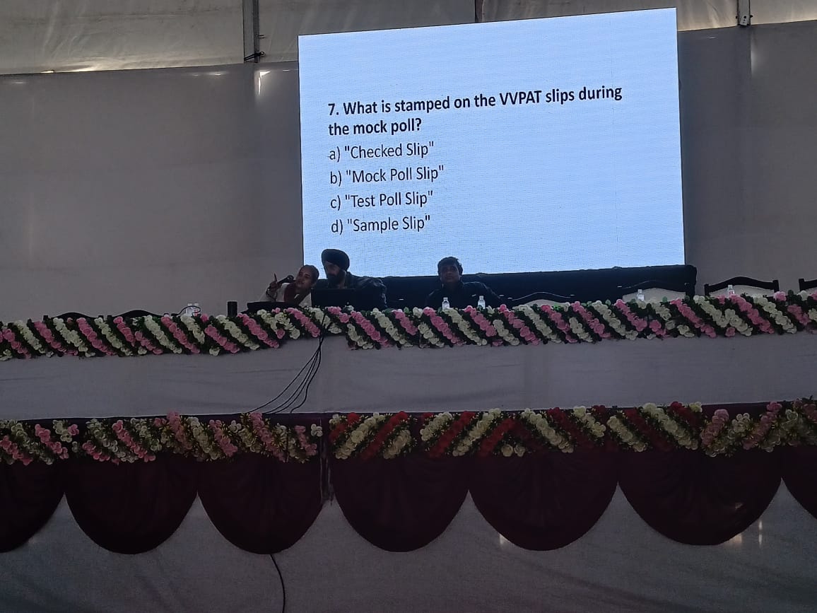 DMCentralDelhi's tweet photo. #DelhiElections2025! Day 3 training of Polling Party underway at ITI Dheerpur, following the first randomization of District Central Daryaganj. #PollingParty #ElectionCommission https://t.co/coVjhuGZCY