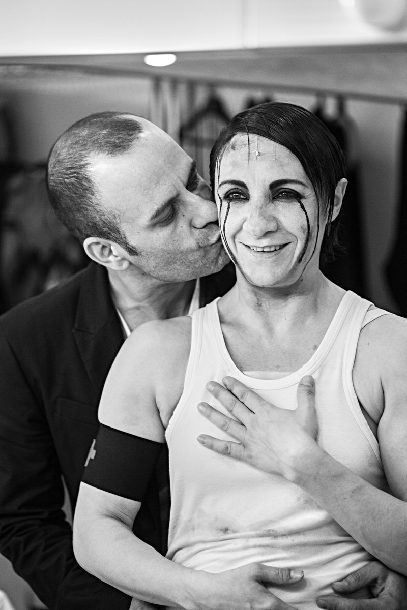 Impres_TVE's tweet photo. Blanca Portillo ha protagonizado varios de los montajes teatrales más aplaudidos de los últimos 30 años, dirigidos, entre otros, por Tomaz Pandur, Jorge Lavelli, Andrés Lima, Carme Portaceli o Juan Mayorga. Y por ellos ha ganado varios premios Max. https://t.co/68GR9gEUZ0