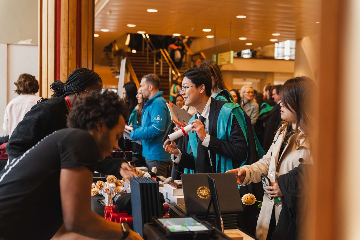 For those graduating in January, here's a MASSIVE hurrah from #TheUnionShop team for all your hard work. They'll be at the Royal Festival Hall, 10am-5pm all graduation to help commemorate the occasion with official Kings' merch. 

➡️ kclsushop.com

#KCLSU #ForeverKings