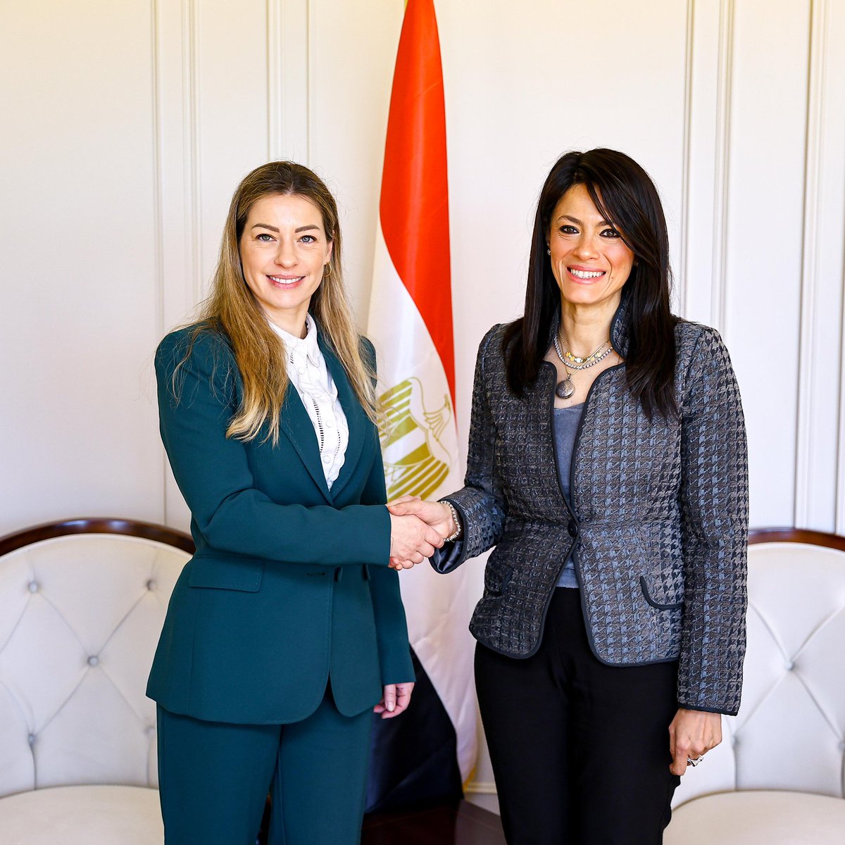 CelineImart's tweet photo. Honorée d’être reçue au Caire par des membres du gouvernement et de la chambre des représentants égyptiens. 

En tant que rapporteur pour le Parlement européen du projet d’aide européenne de 4 milliards d’euros pour l’Égypte, je vous partage quelques éclairages :  Pourquoi devons-nous aider l’Égypte ? Déroulons ce fil🧵⬇️