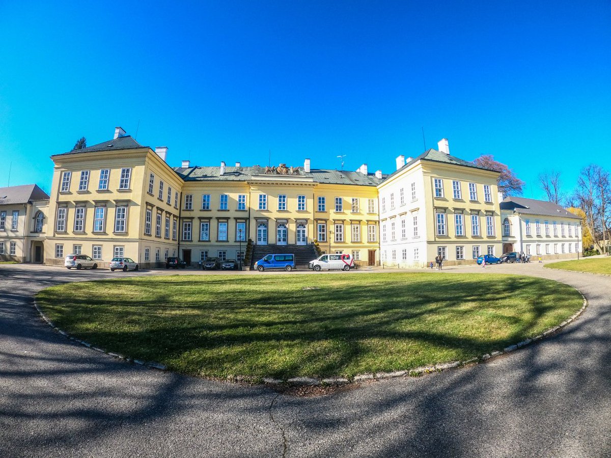 structbio_cssb's tweet image. XXI Discussions in Structural Molecular Biology and the 8th User Meeting of CIISB will be held in the cozy environment of the castle Zámek in Nové Hrady, South Bohemia, 20 – 22 March 2025 cssb.structbio.org/xxi-discussion…