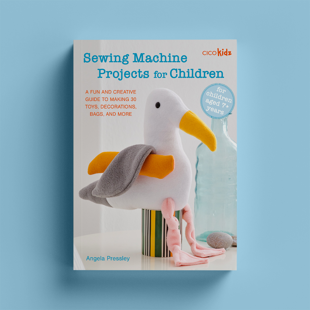 Help children learn to machine-sew with 30 fun and creative projects! 🪡 

Pre-order your copy here: amazon.co.uk/Sewing-Machine…