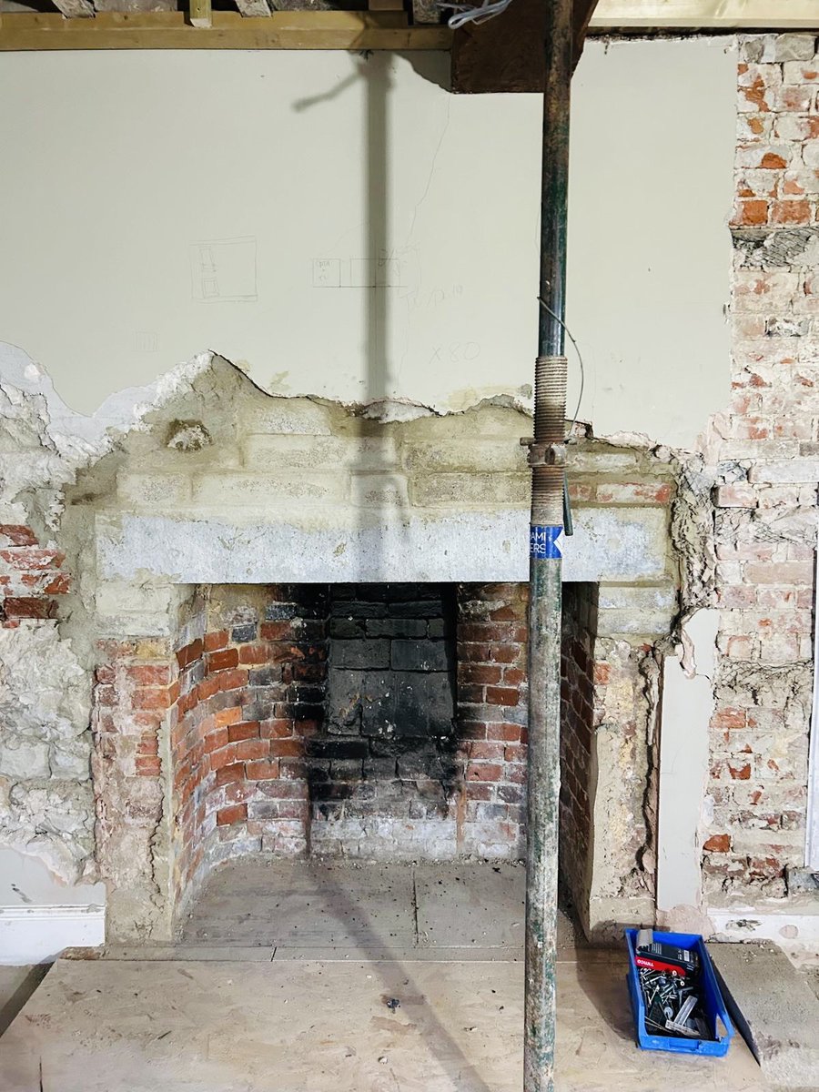 LeckBuilders's tweet photo. Preservation, restoration, innovation ⚒️

Kicking off 2025 with an exciting renovation project, not only focusing on adding new space to the existing building through room additions and extended headroom, but restoring old fireplaces for a classic-meets-contemporary aesthetic. https://t.co/MPmv3XPx6i