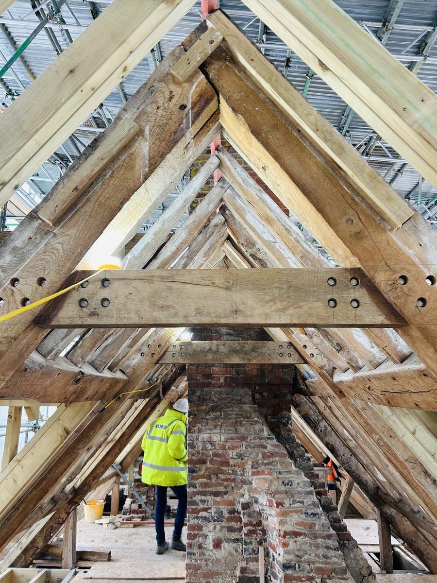 LeckBuilders's tweet photo. Preservation, restoration, innovation ⚒️

Kicking off 2025 with an exciting renovation project, not only focusing on adding new space to the existing building through room additions and extended headroom, but restoring old fireplaces for a classic-meets-contemporary aesthetic. https://t.co/MPmv3XPx6i