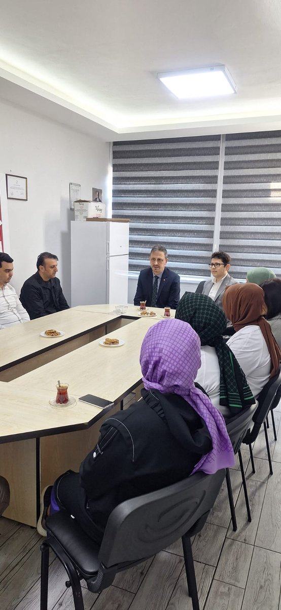 İlçe Milli Eğitim Müdürümüz Sayın Kerim TORAMAN Beyefendi okulumuza teşrif etti. Öğretmenler odası ziyareti sonrasında öğrencilerimizi sınıflarında ziyaret etti. Midürümüze ziyaretleri için sonsuz teşekkürler. <a href="/MemSalipazari/">Salıpazarı İlçe Milli Eğitim Müdürlüğü</a> <a href="/kerimtoraman55/">KerimToraman</a> <a href="/AliAkyldz55/">ALİ</a> <a href="/yclkrbck/">yclkrbck</a>