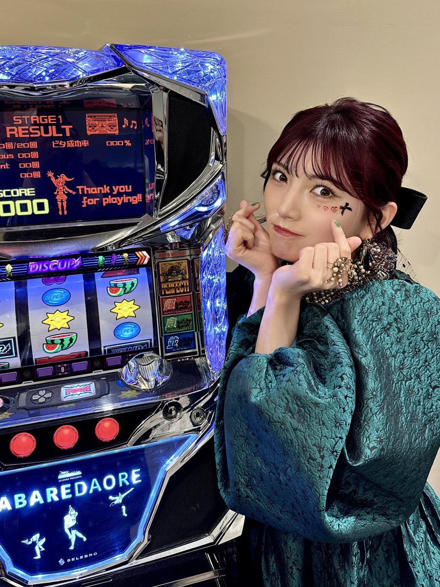 Amazon.co.jp: 1)80620) 岡田奈々 L判写真10枚set : Toys & Games