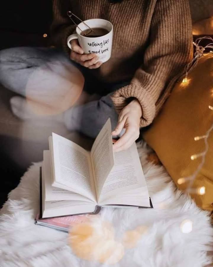 "تذكّر دائمًا: شعورك بالرضى عن نفسك، أهم من شعورك بأن الجميع راضٍ عنك."🤎🦋 #صباح_الخير