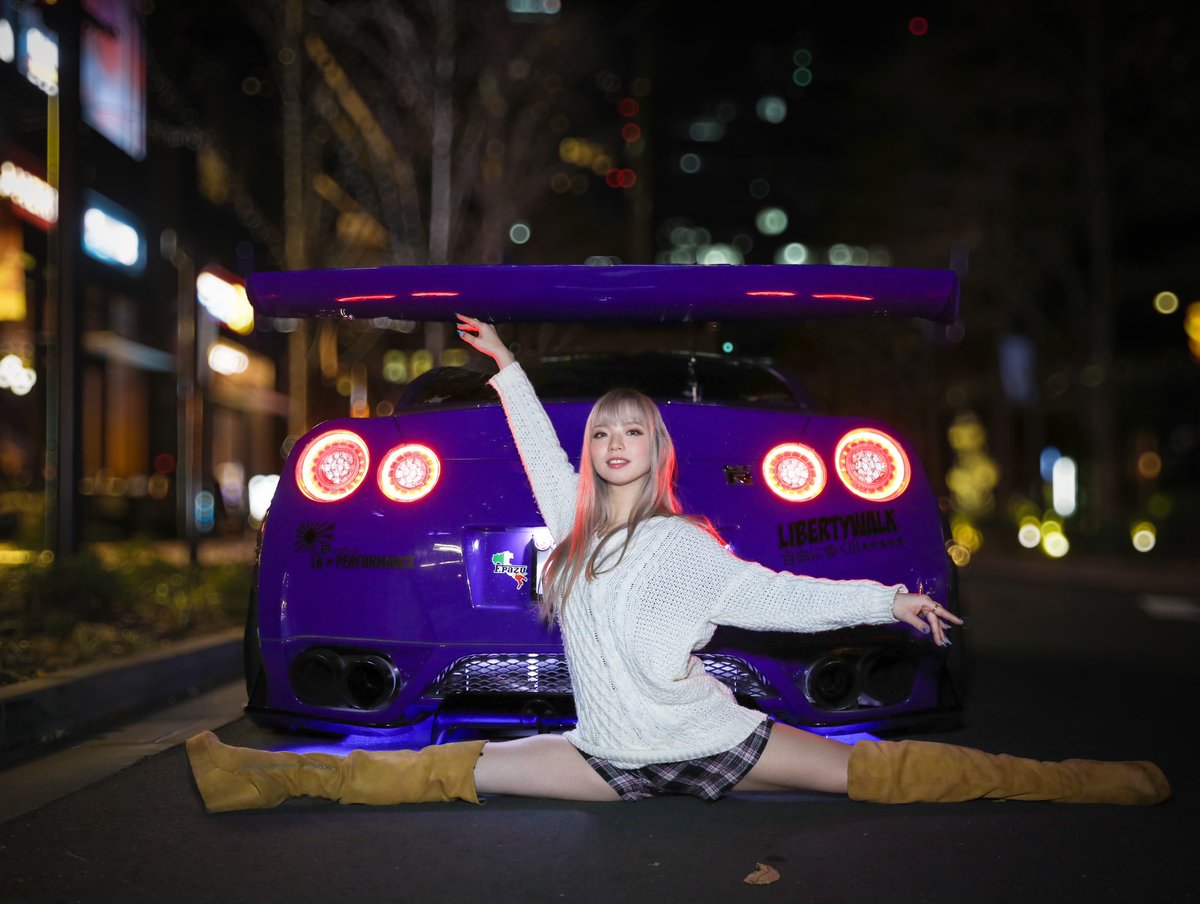 この感じの撮影久しぶり💜
何枚目がすき？

#車 #ポートレート #撮影 #写真 #夜景 #libertywalk #リバティーウォーク #car
#omgtr